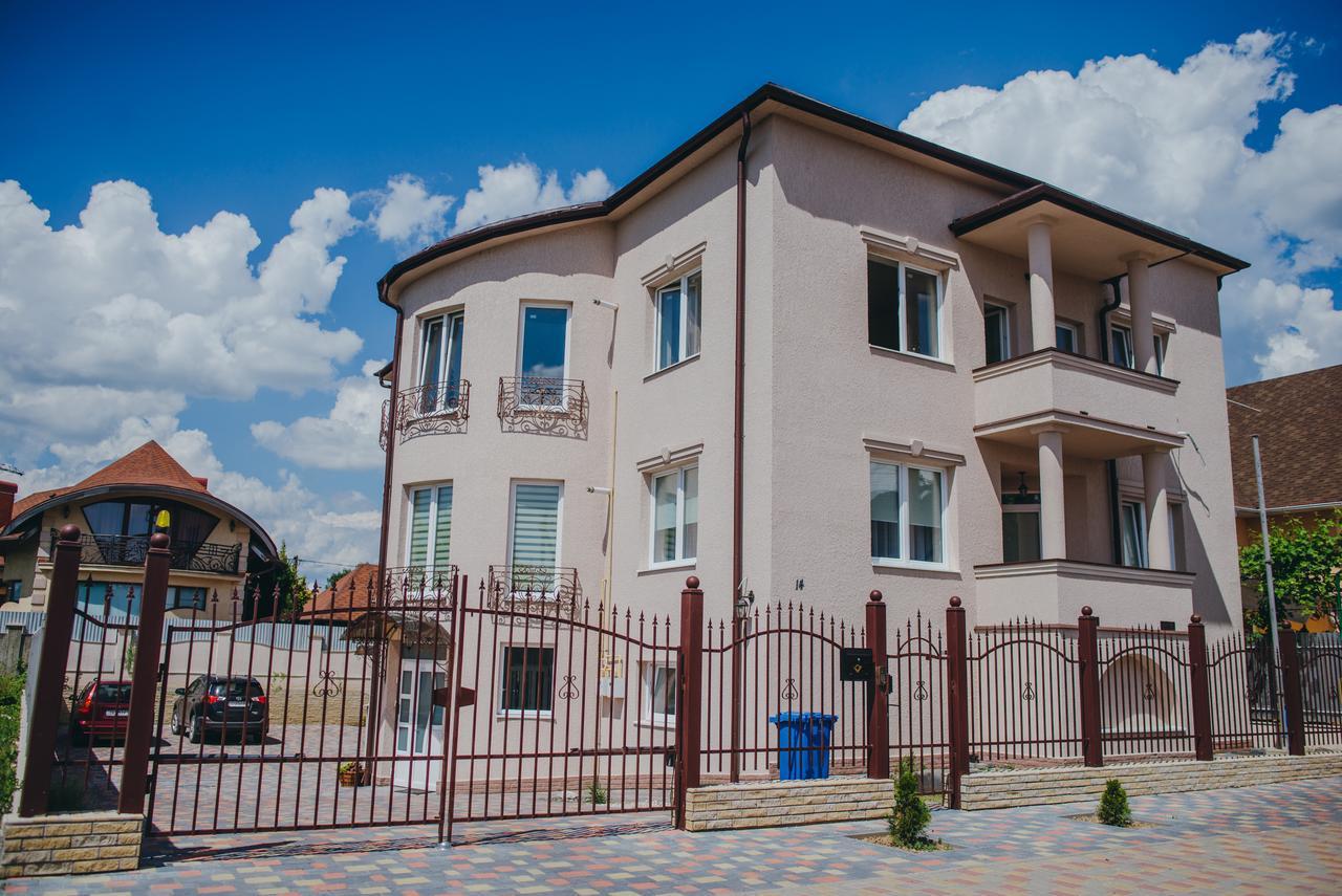 стильная уютная апарт-студия Silena Apartment *